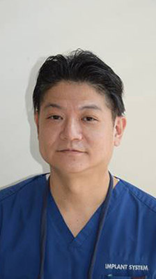 インプラント医　小倉 晋